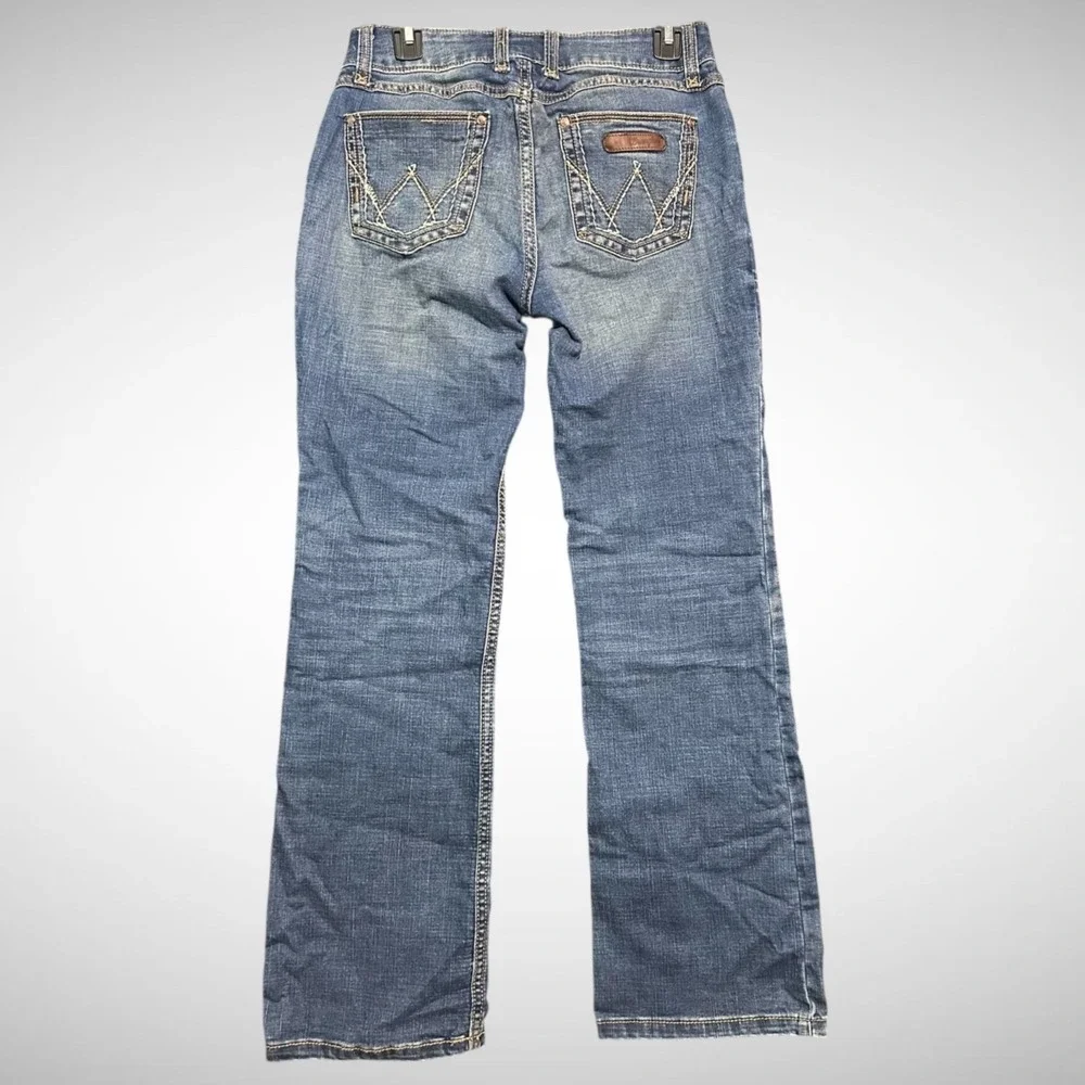 Wrangler jeans Women's 7 X 32 Boot cut retro mid rise 28W western cowboy cut